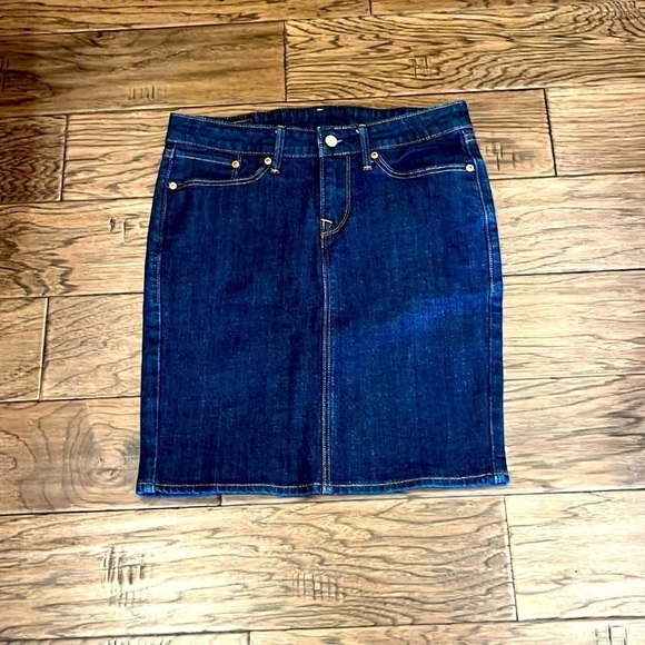 Levi’s  Denim Skirt Size 4 - Picture 1 of 8